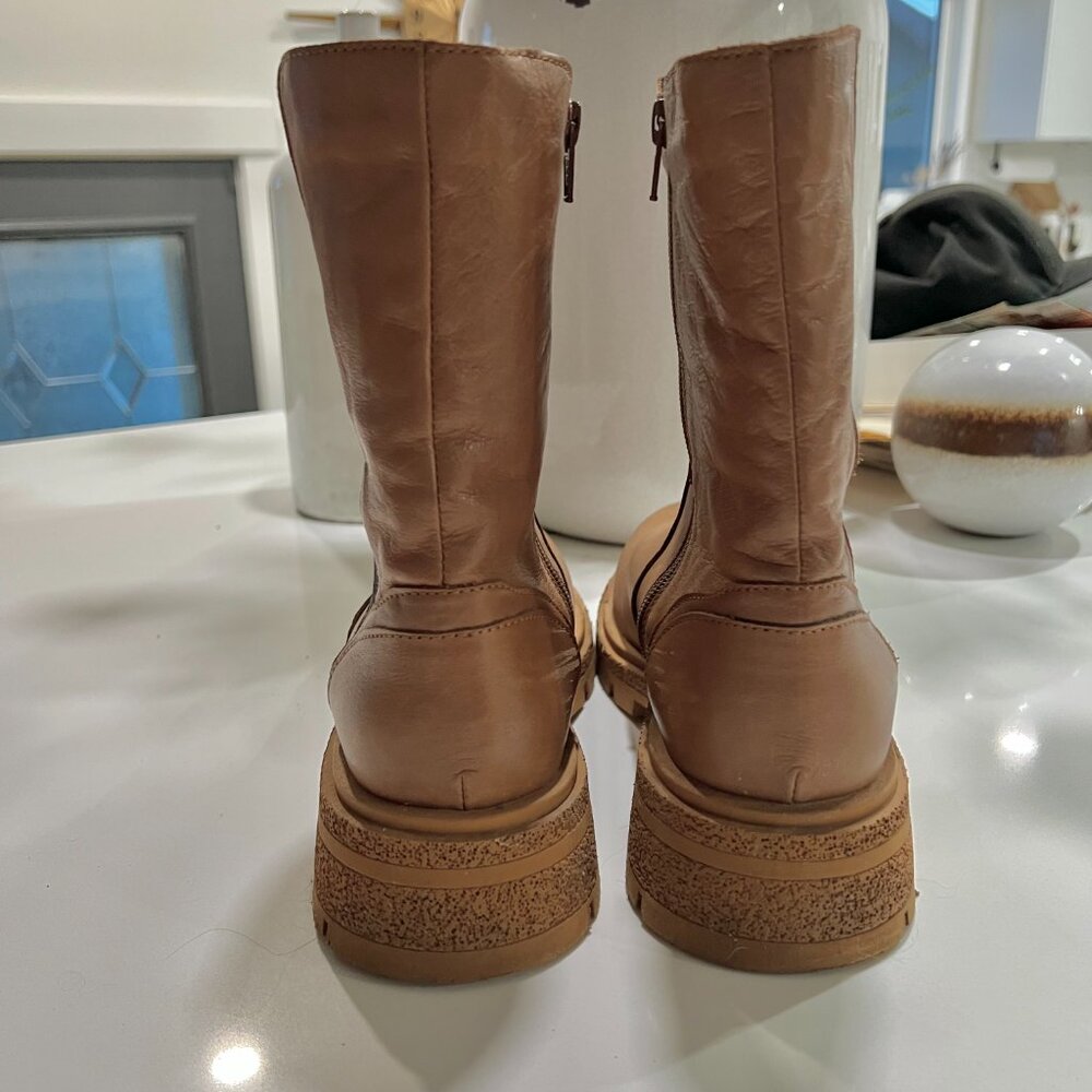 Bueno Jennyfer Cognac Boot - Picture 8 of 10